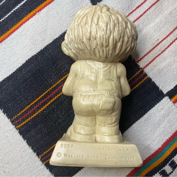 Vintage 1973 Wallace Berrie & Company Sillisculpt. #9077. USA. Great shape! 6”. - Picture 4 of 10